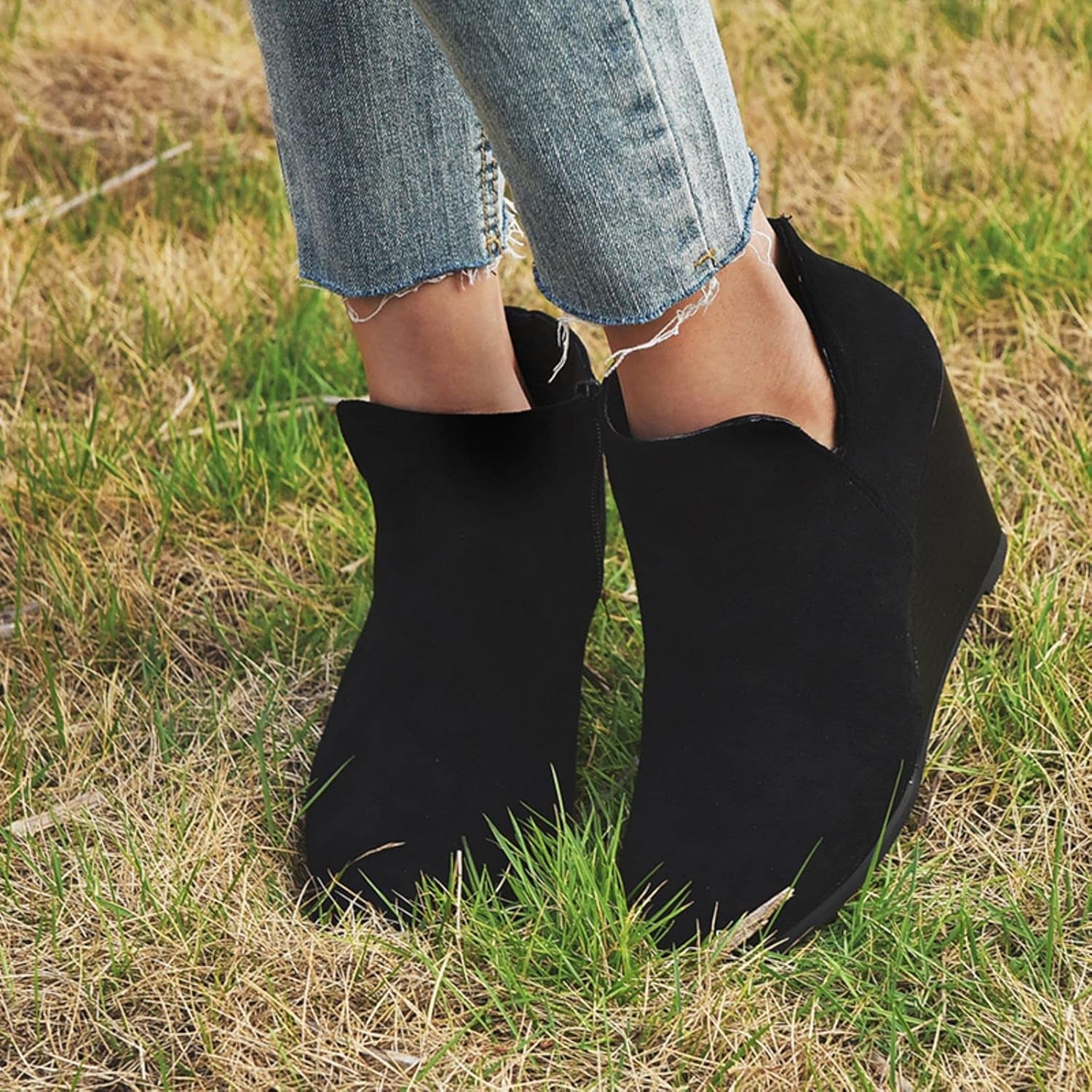 Womens Booties and Ankle Boots Fashion round Toe Zipper Suede Casual Wedge Platform High Heels Comfortable Waterproof Work Chunky Shoes